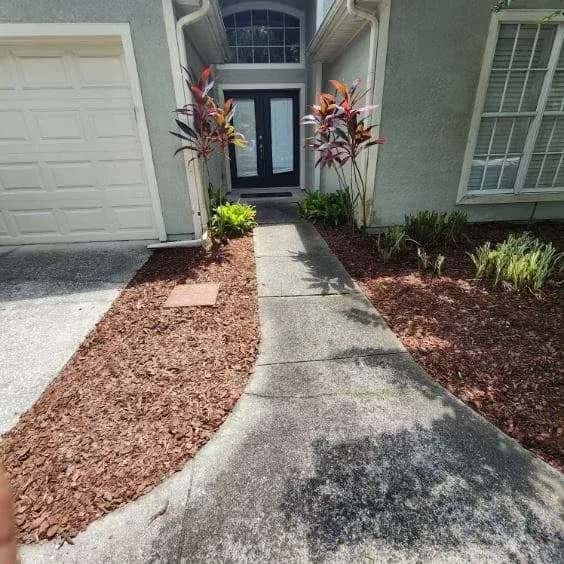 Instalación de Mulch Premium